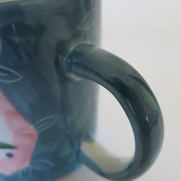 MAINE Coffee Mug Basket of Blueberries Rustic Farmhouse Style 8.5 Ounces - Picture 4 of 8